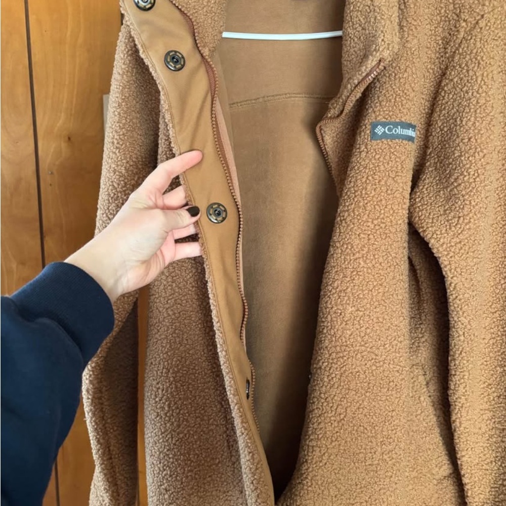 Columbia Women's Tan Teddy Jacket - Picture 5 of 5